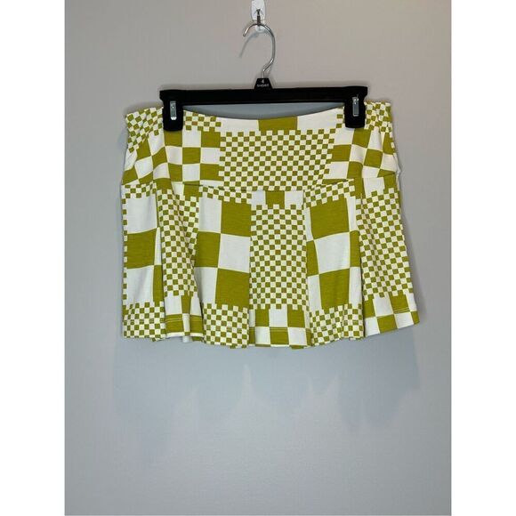 NWT Urban Outfitters Green and White Checkered Pleated Skater Mini Skirt Size Me - Picture 4 of 7